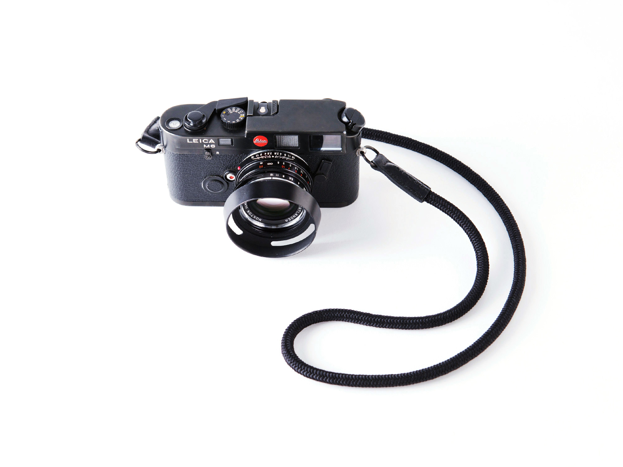 Established 1986.<br />
The camera strap combines both beautility with the traditions of Kyoto