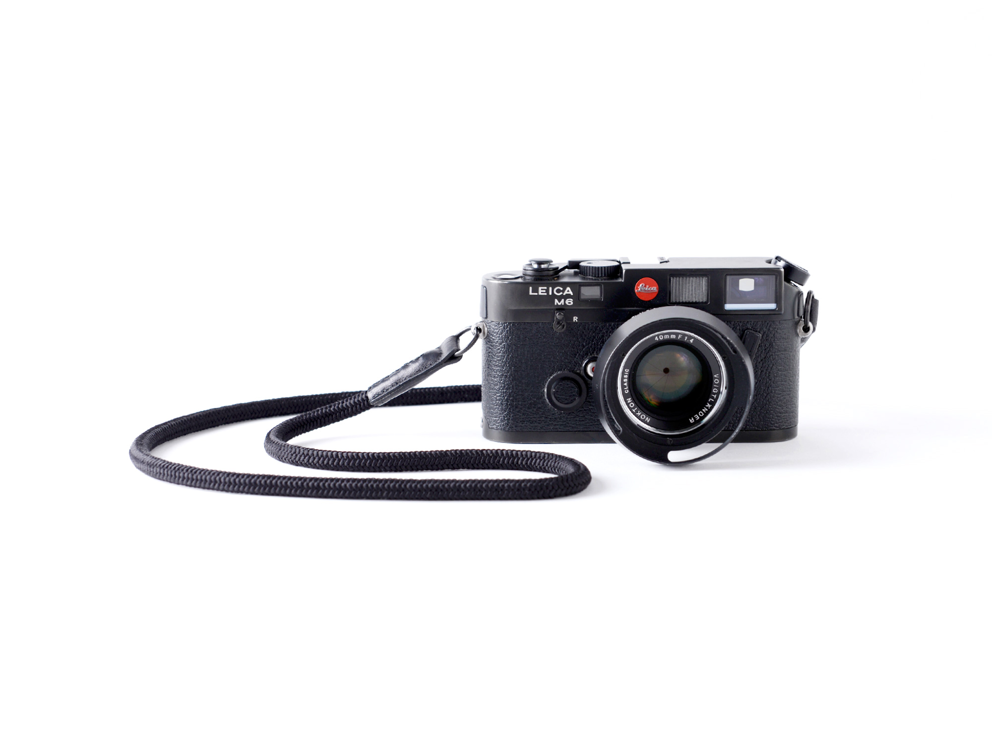 Established 1986.<br />
The camera strap combines both beautility with the traditions of Kyoto