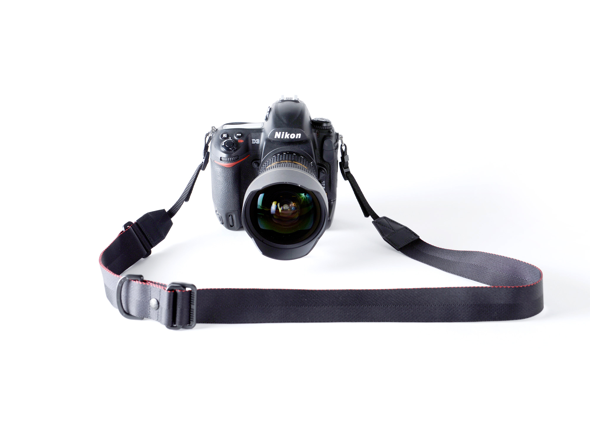 Established 1986<br />
The original camera strap born from the search for functionality and utility
